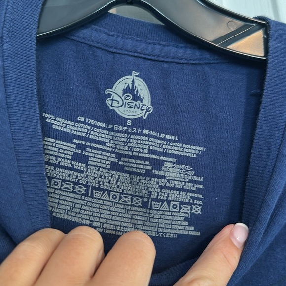 Disney graphic tee size small men’s - Picture 3 of 3